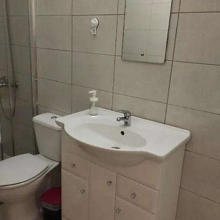 Ramalho Quartos Hotel *